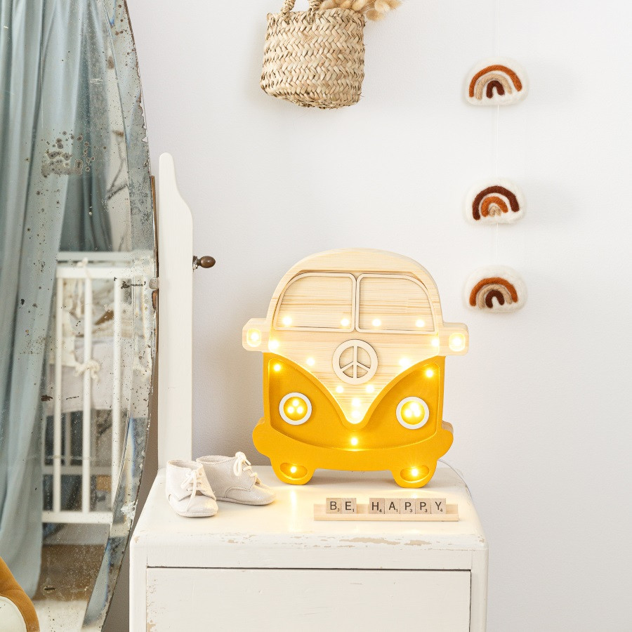 lampe de chevet en bois Masina | Lune 3D LED sur socle en bois – Univers des Lumières