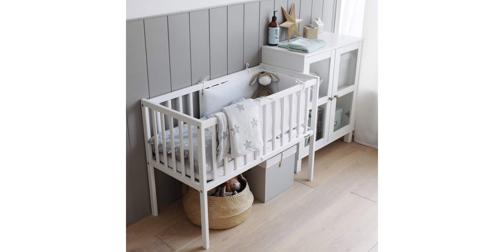 Ifundom Mini Berceau Maison De Poupée - Lit Bébé Miniature En Bois Et Tissu, Décoration Chambre Poupée, Kit Accessoires
